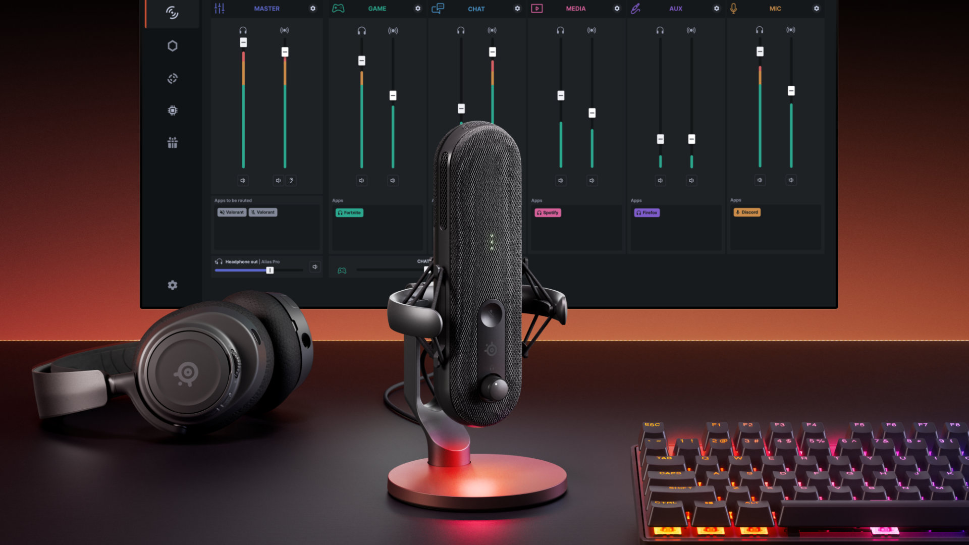 Content Creators Buyers Guide 2023 - SteelSeries Alias USB Microphone
