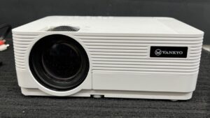 vankyo-leisure-470-hd-mini-projector-with-roku-review 2023-10-26_09-18-40_083570