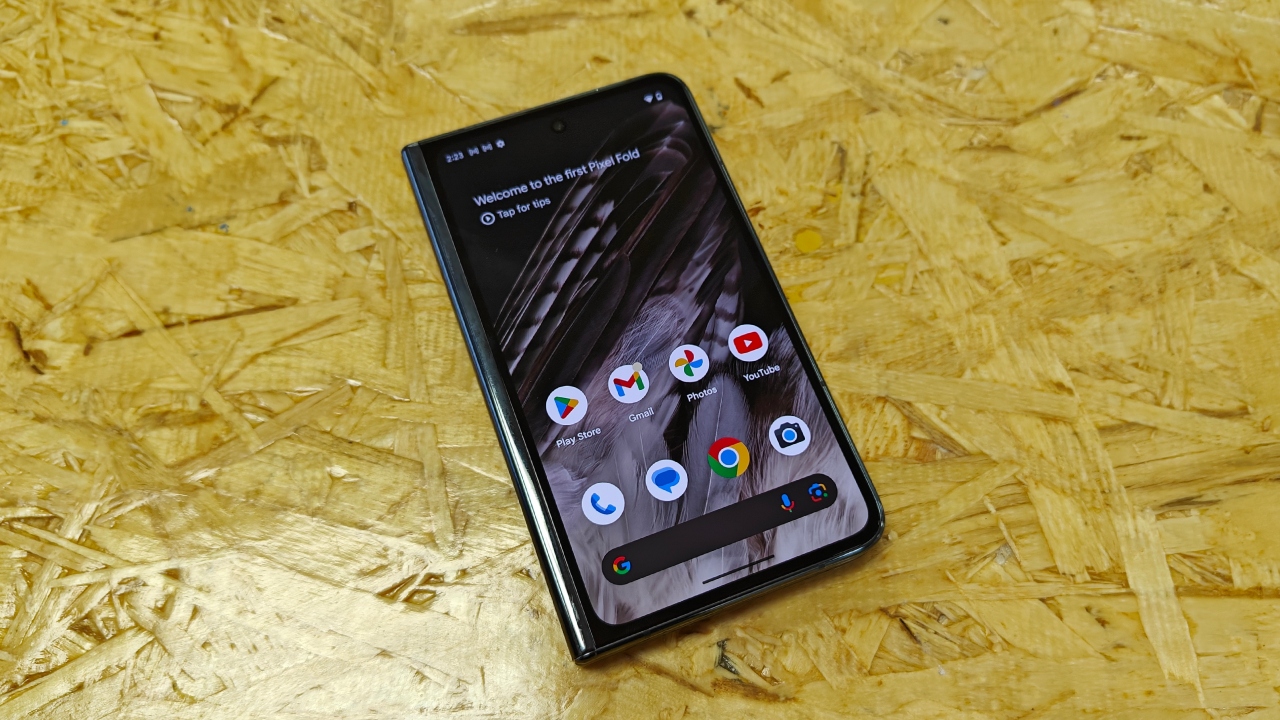 Google Pixel Fold Smartphone Review