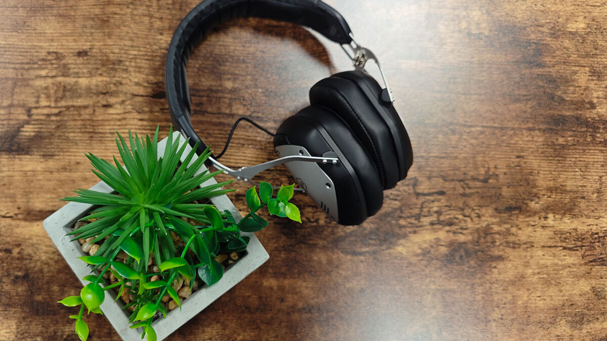 V-Moda Crossfade 3 Wireless Headphones Review - CGMagazine