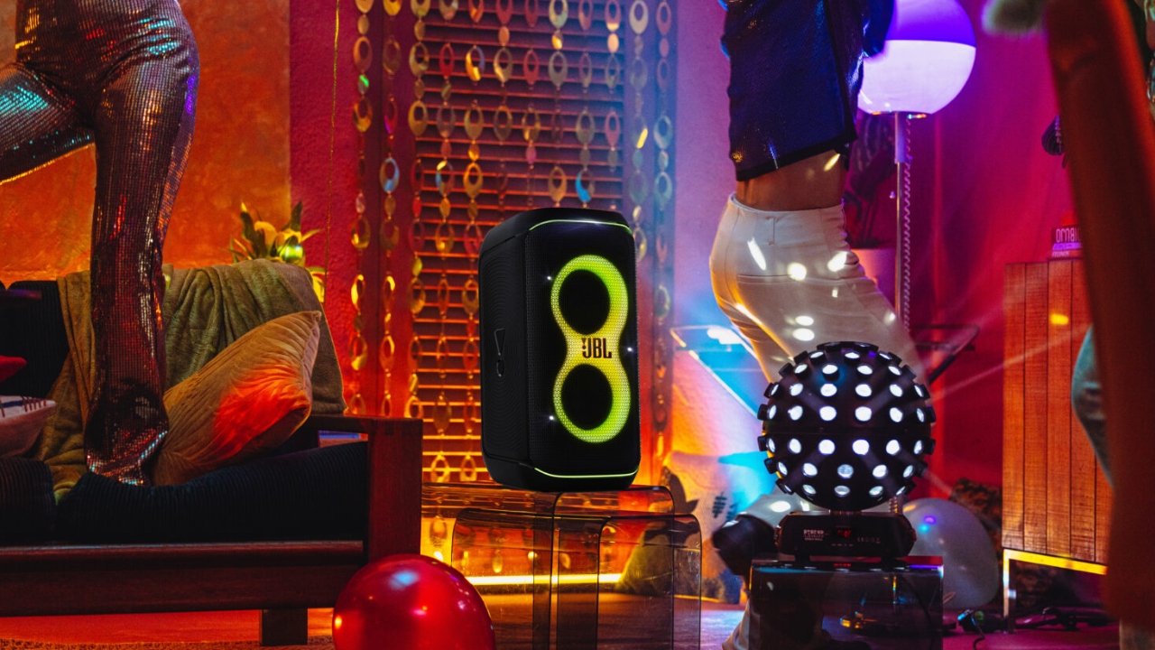 CES 2024: JBL Expands & Updates Portable, Headphone & Microphone Lines