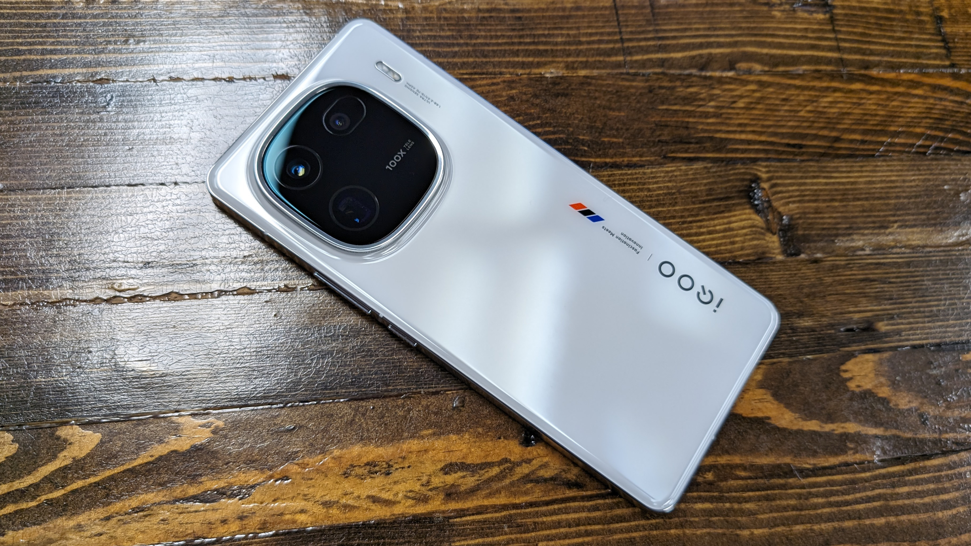 Iqoo 12 Premium Smartphone Review