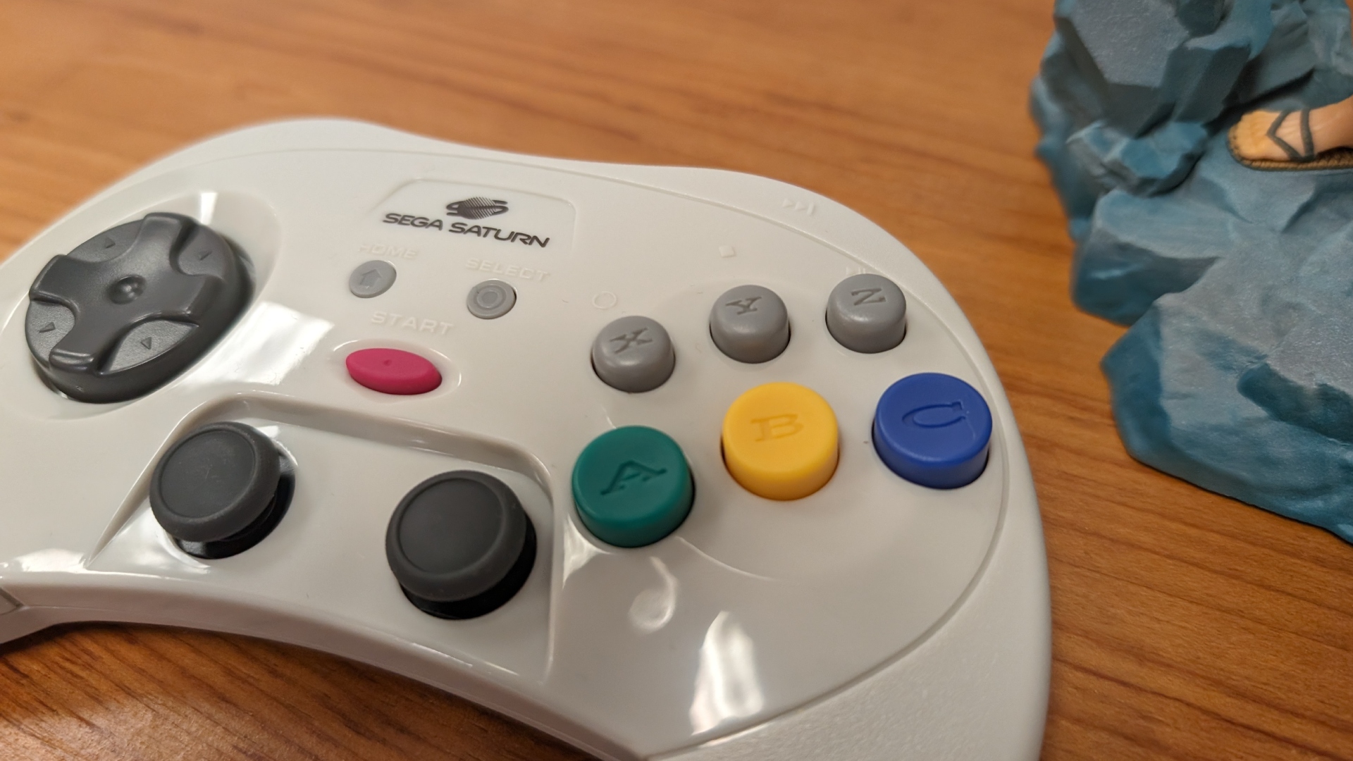 Retro-Bit Sega Saturn 2.4Ghz Wireless Pro Controller Review