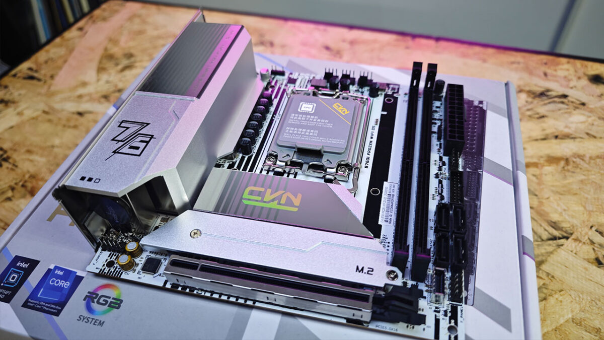 colorful B760I-A FROZEN WIFI ITX マザーボード B760チップ採用の白いMini-ITXマザーボード、Colorful「CVN B760I