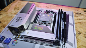 Colorful CVN B760I Frozen Wi-Fi D5 Motherboard Review
