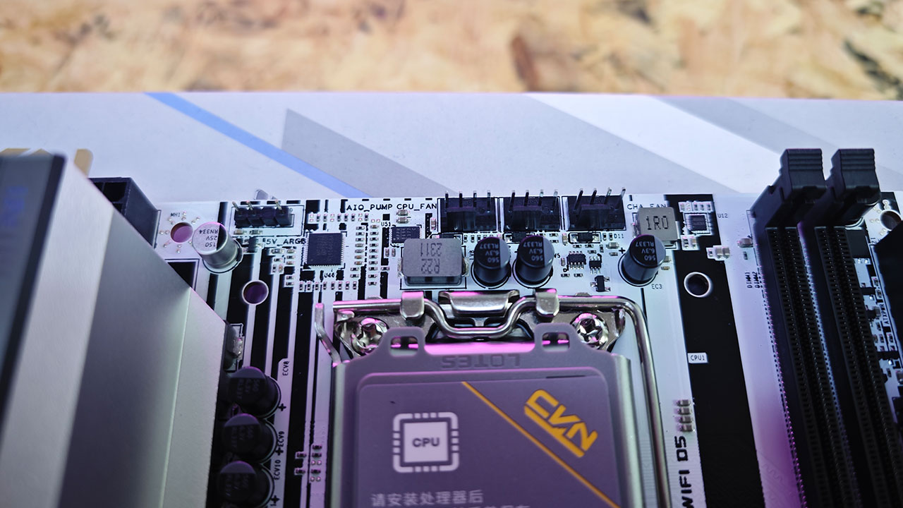 colorful B760I-A FROZEN WIFI ITX マザーボード Colorful CVN B760I Frozen Is A Mini-ITX Motherboard With Gorgeous
