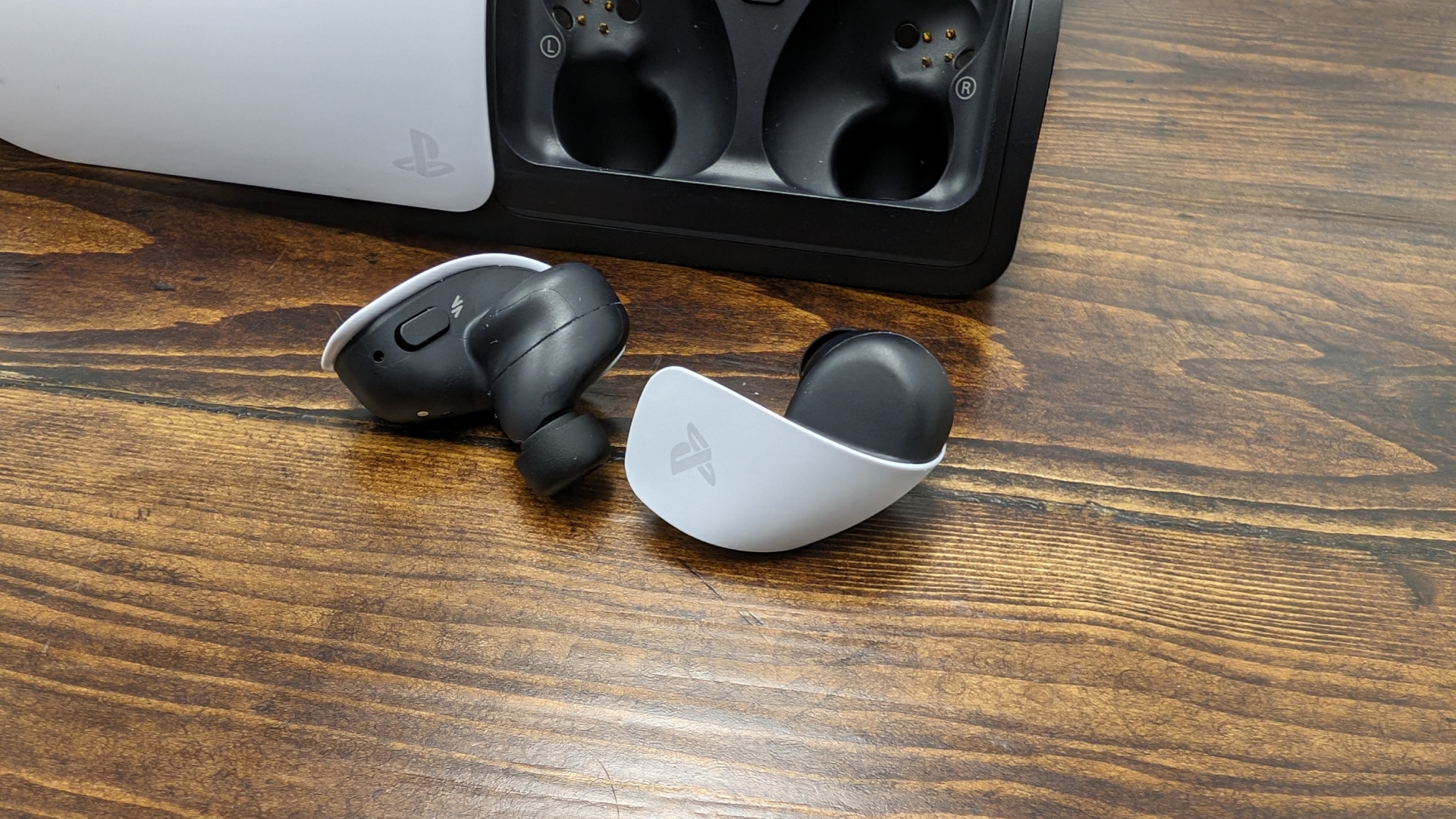 Playstation 5 Pulse Explore Wireless Earbuds Review