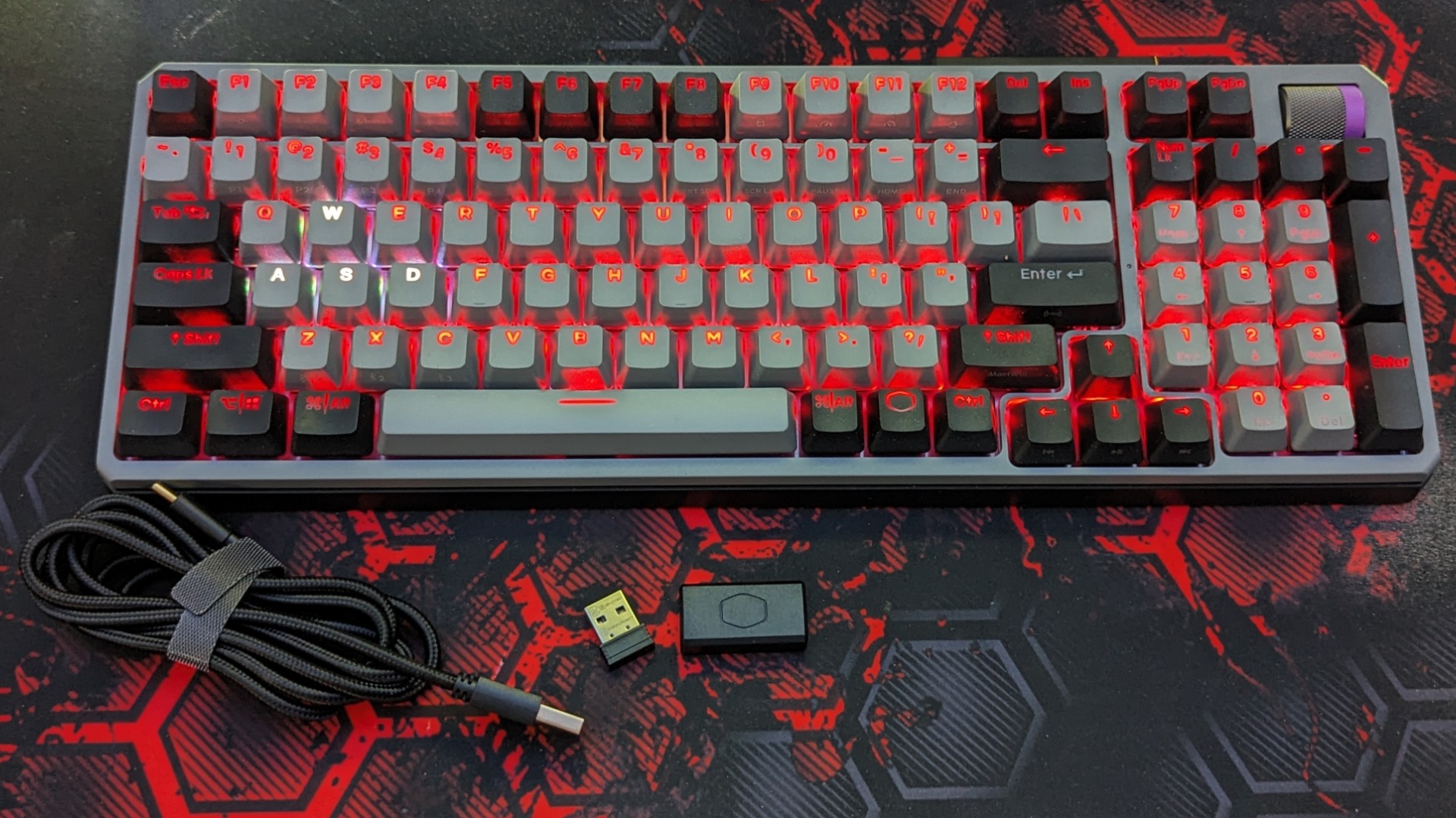 Cooler Master MK700 Hybrid Wireless Keyboard Review