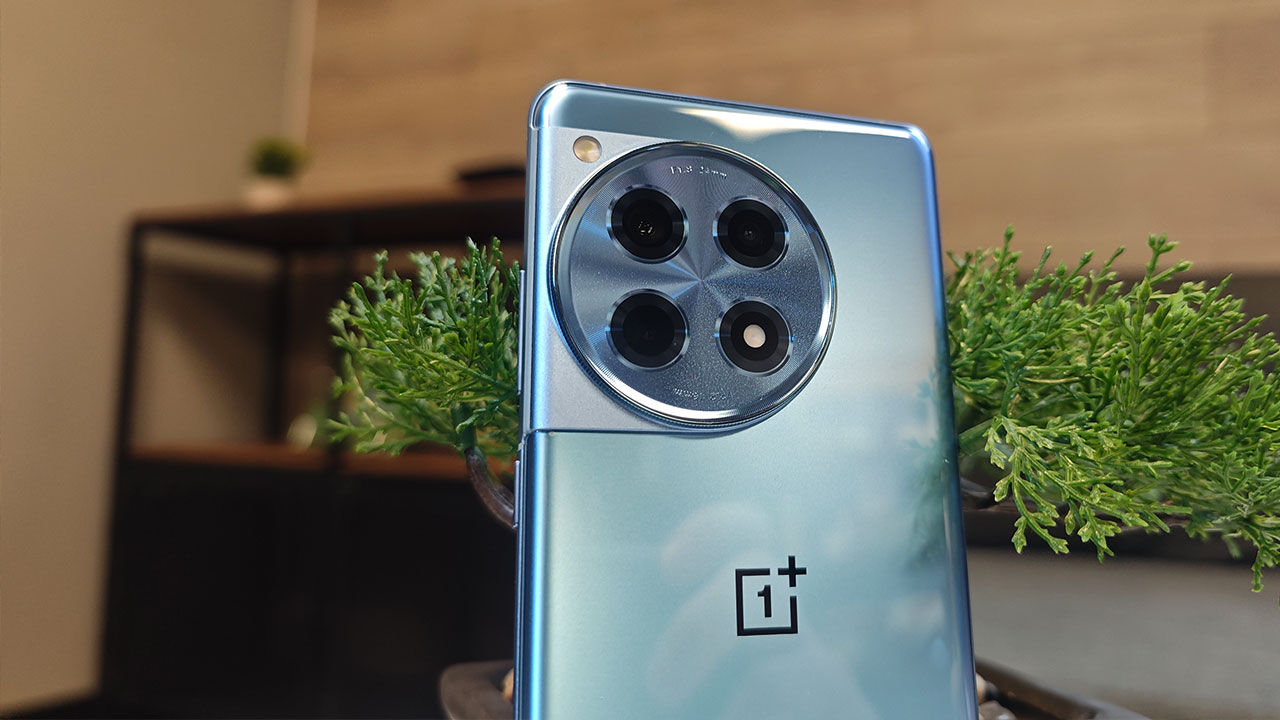 Oneplus 12R Smartphone Review
