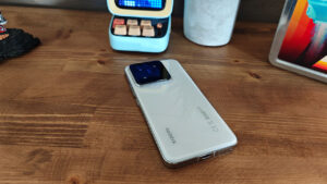 Xiaomi 14 Smartphone Review