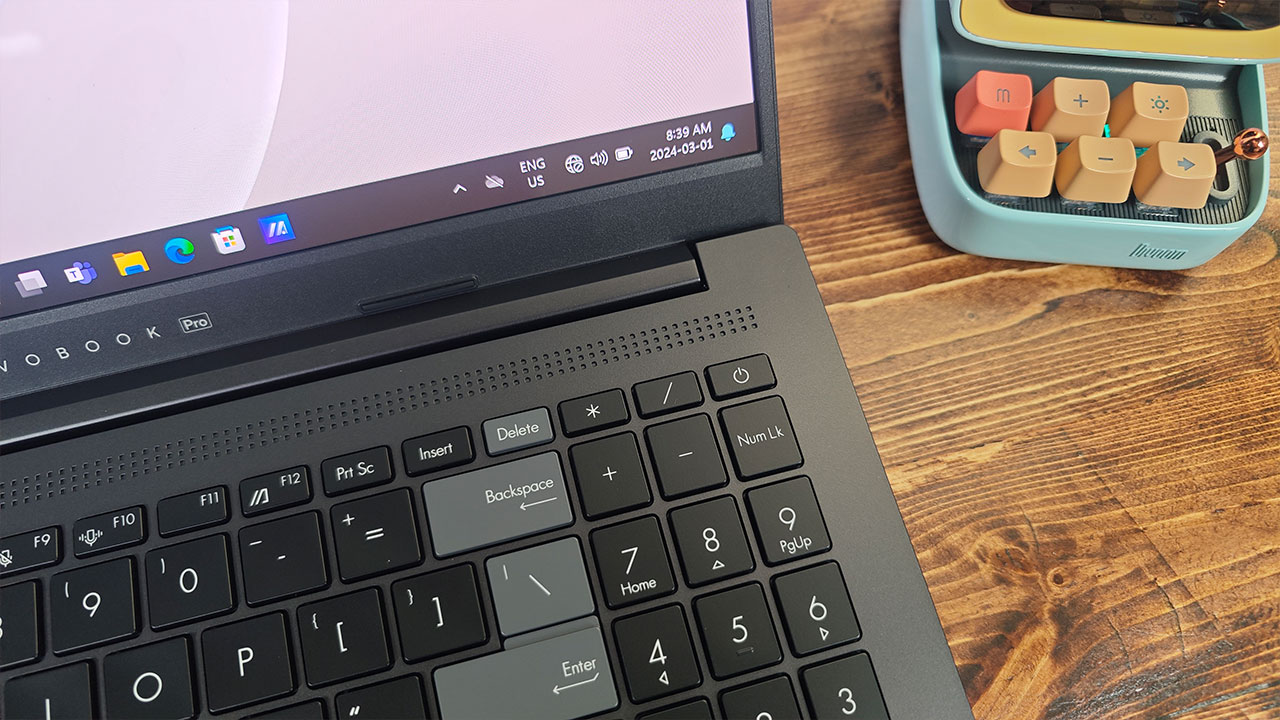 Asus Vivobook Pro 15 (N6506) Review