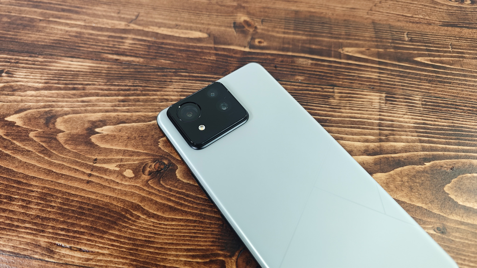 Asus Zenfone 11 Ultra Smartphone Review Asus Zenfone 11 Ultra Smartphone Review