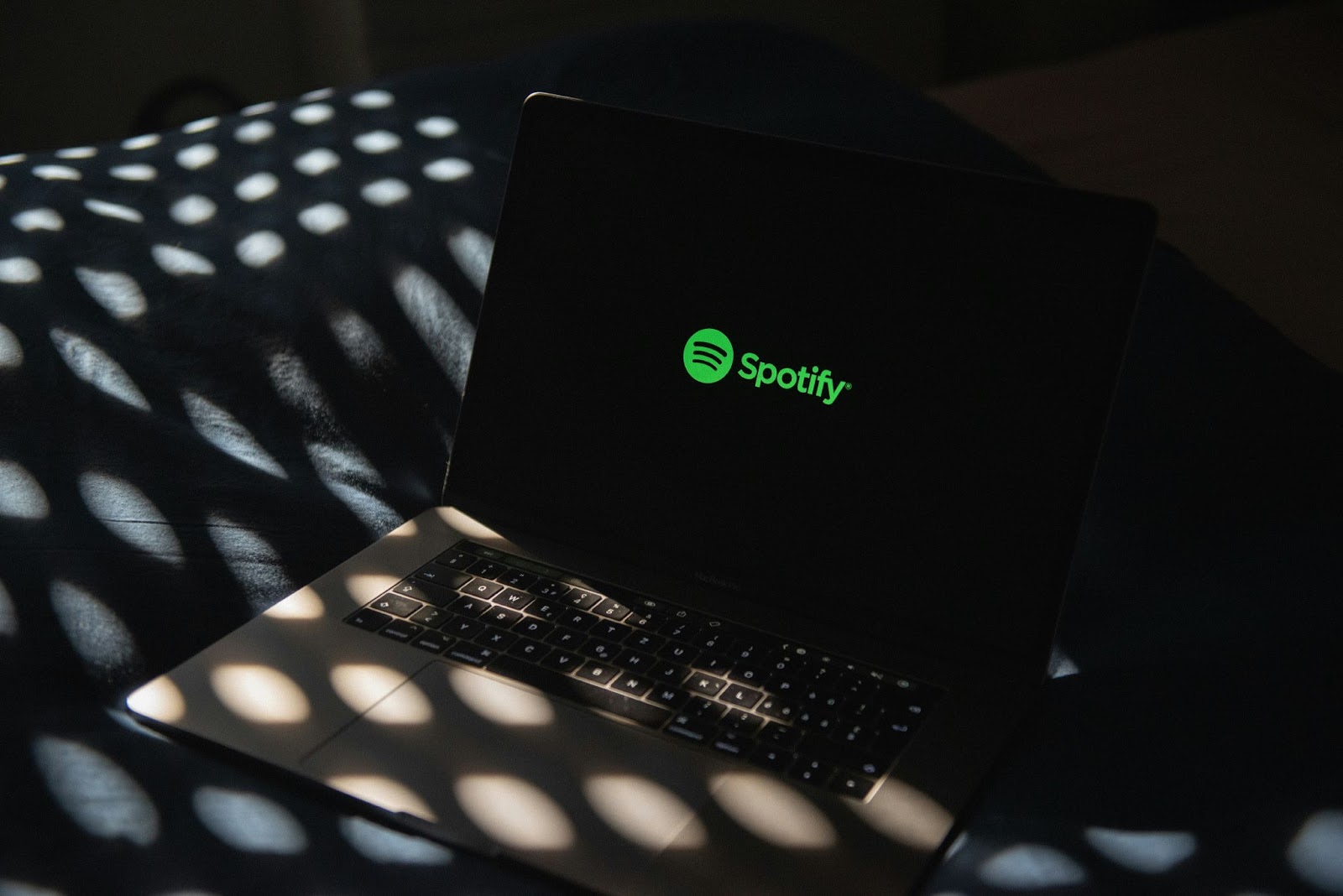 Exploring The Cost And Benefits Of Developing Streaming Apps For Creators Auto Draft