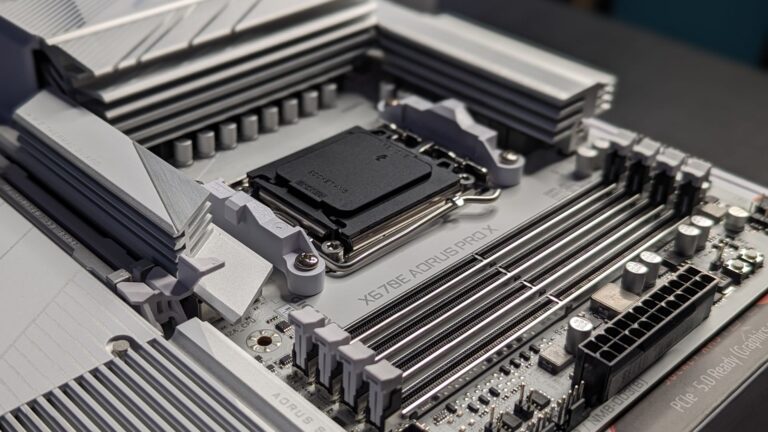 Gigabyte X670E Aorus Pro X Motherboard Review