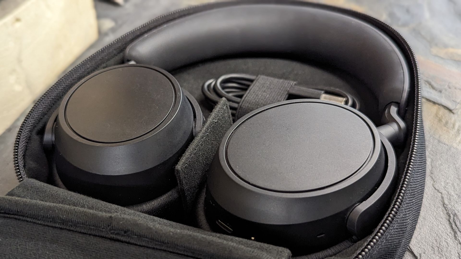 Sennheiser Accentum Plus Wireless Headphones Review