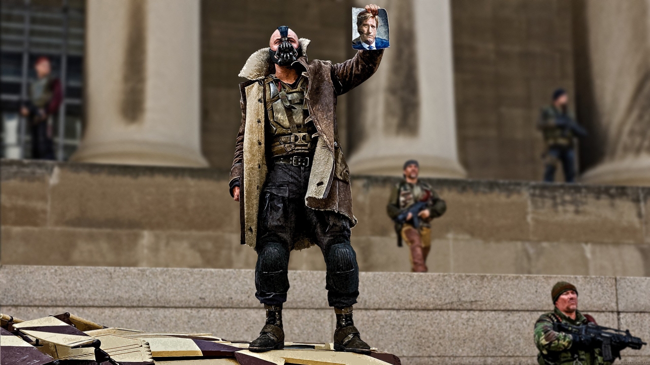 The Dark Knight Rises Co-Writer Wanted The Riddler, Not Bane, To Be The Bad Guy