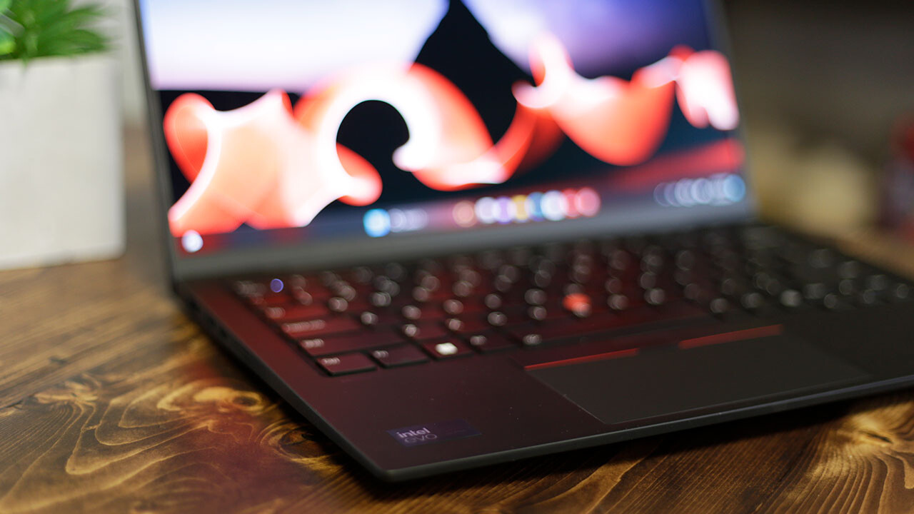 Lenovo Thinkpad X1 Carbon Gen 12 Review