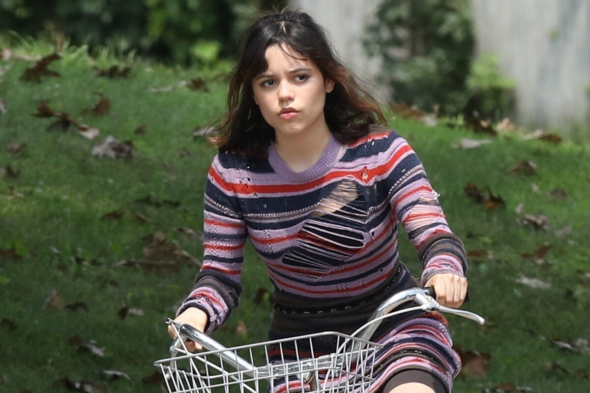 A New Beetlejuice 2 Trailer Has Surfaced & It Reveals a Reluctant Team Up