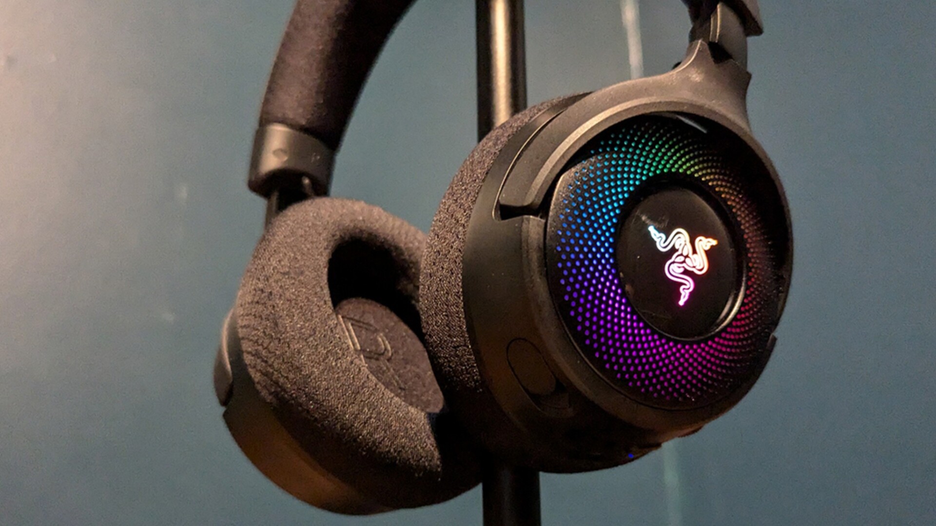 Razer Kraken V4 Wireless Gaming Headset Review