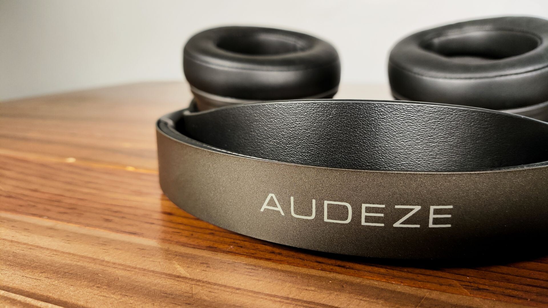 Audeze Maxwell Wireless Gaming Headset Review