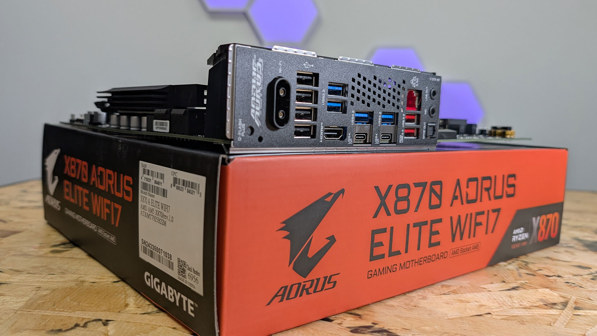 GIGABYTE X870 Aorus Elite WiFi 7 Motherboard Review
