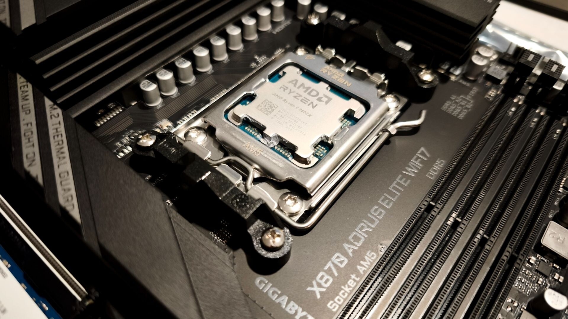 GIGABYTE X870 Aorus Elite WiFi 7 Motherboard Review