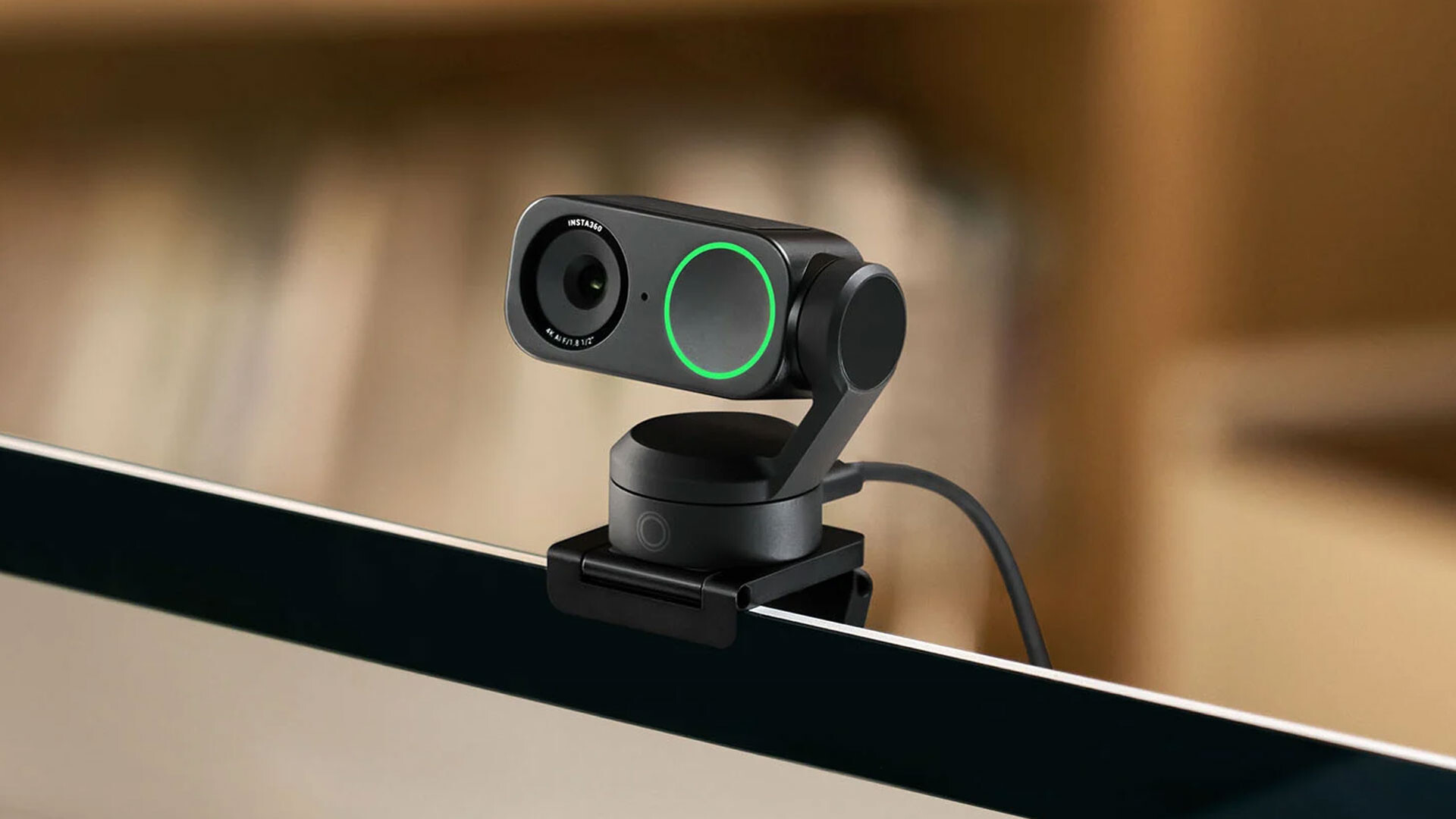 Insta360 Unveils The Link 2 and Link 2C: An AI 4K Webcams