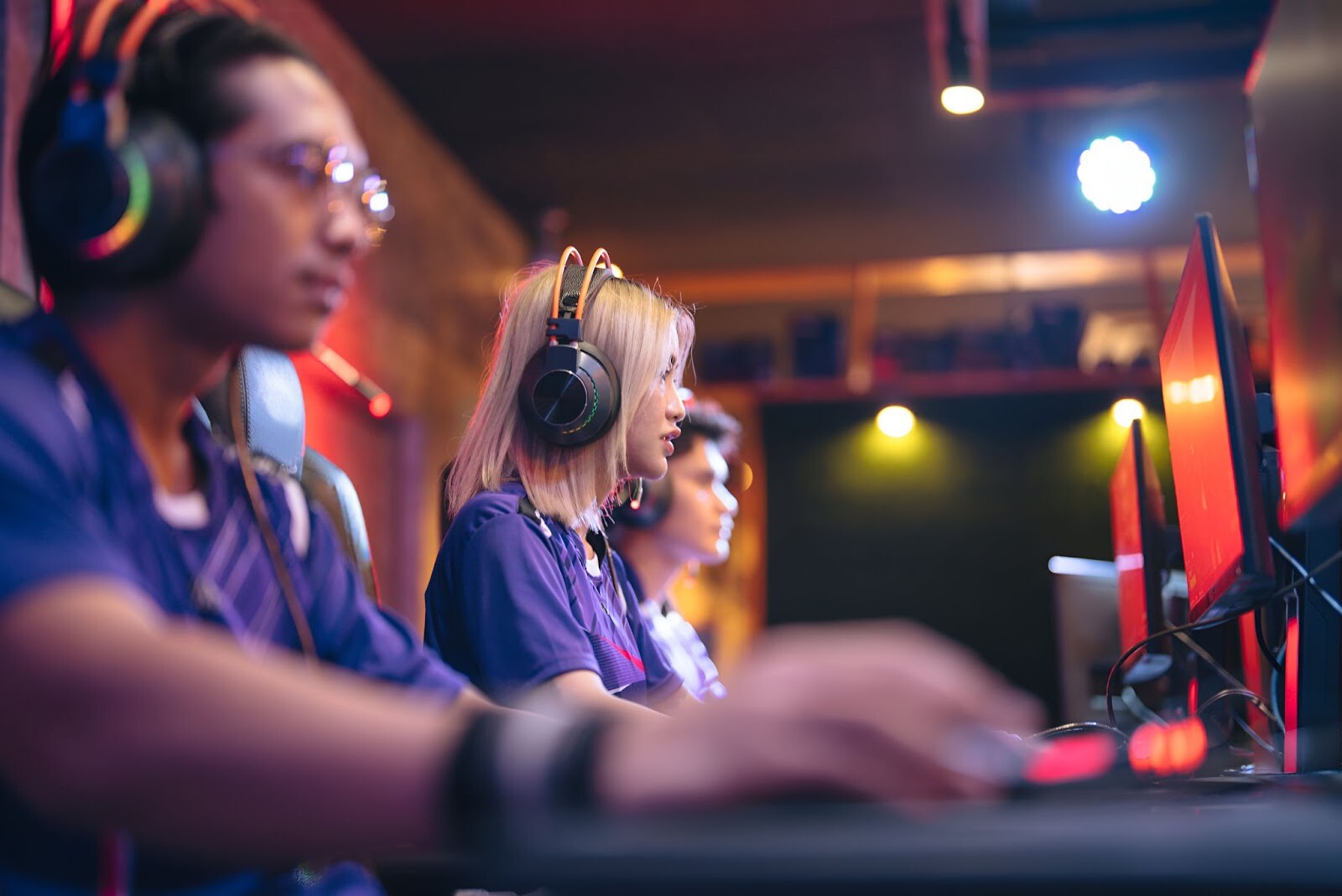 From Professionals To Amateurs: How Esports Tournaments Shape Online Gaming And Streaming Auto Draft
