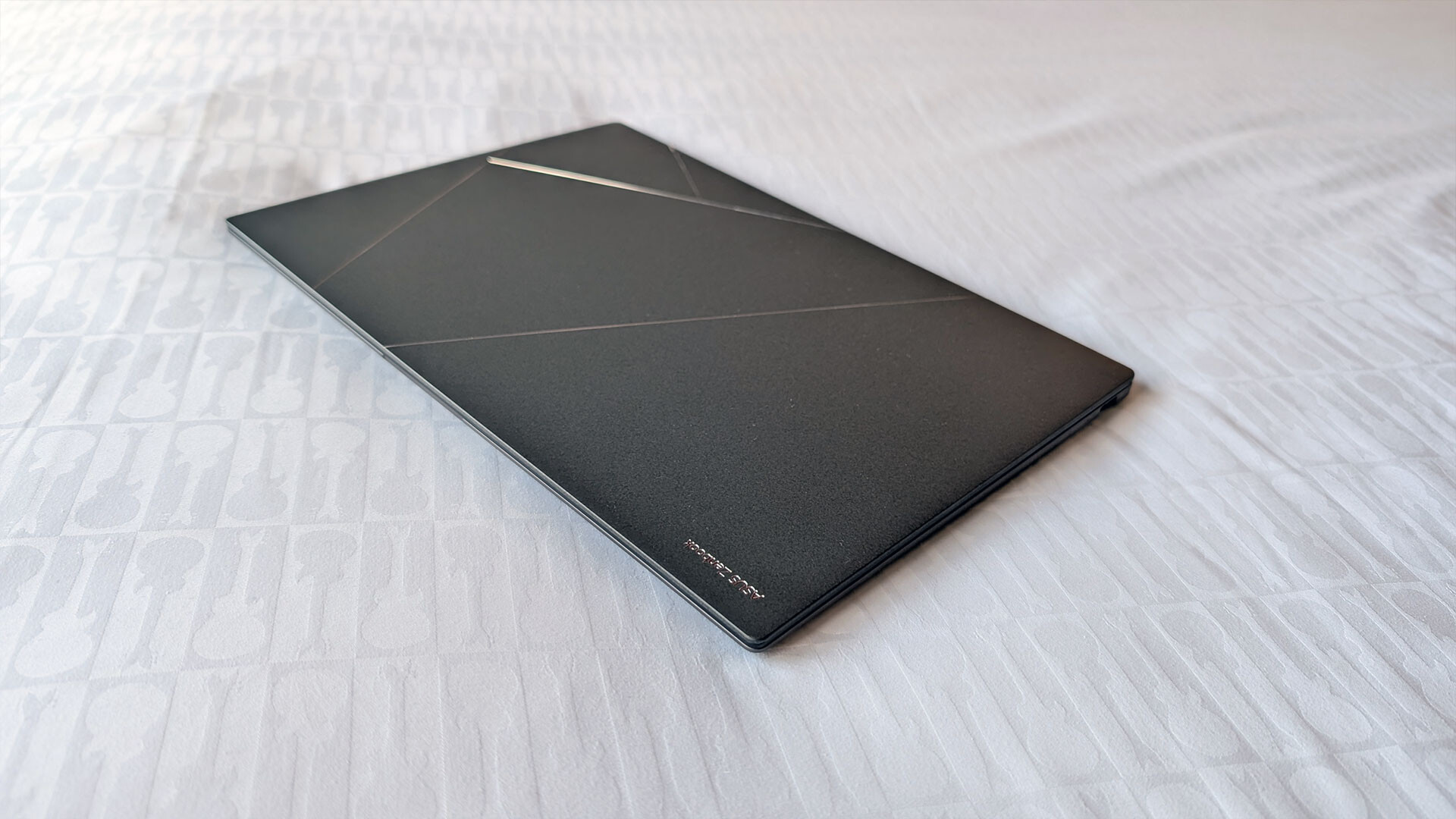 Asus Zenbook S14 Ux5406Sa Review