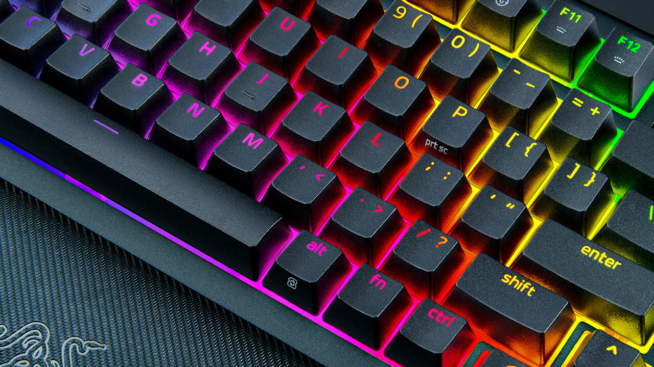 Razer Blackwidow V4 Pro 75% Keyboard Review