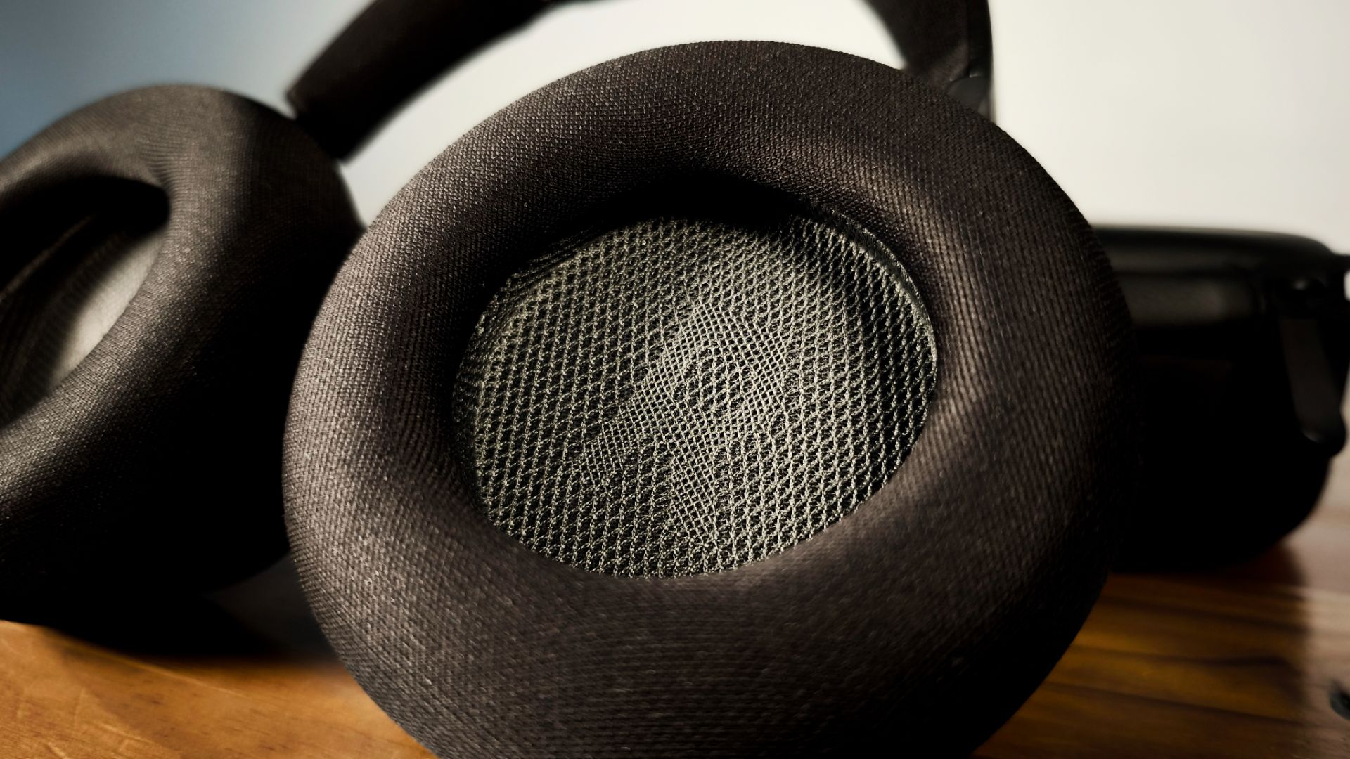 Corsair Virtuoso Max Gaming Headset Review
