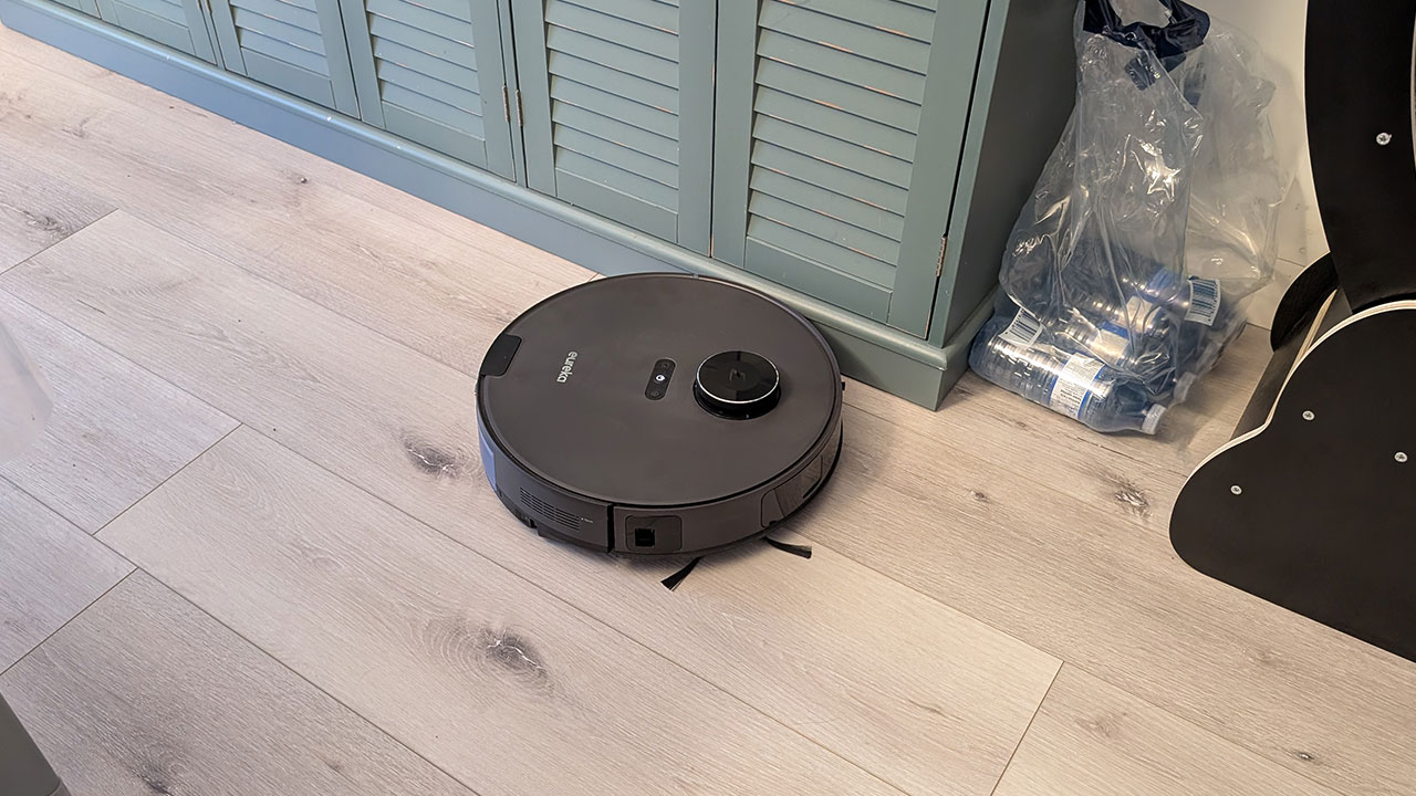 Best Robot Vacuum 2025 Eureka E20 Plus Robot Vacuum