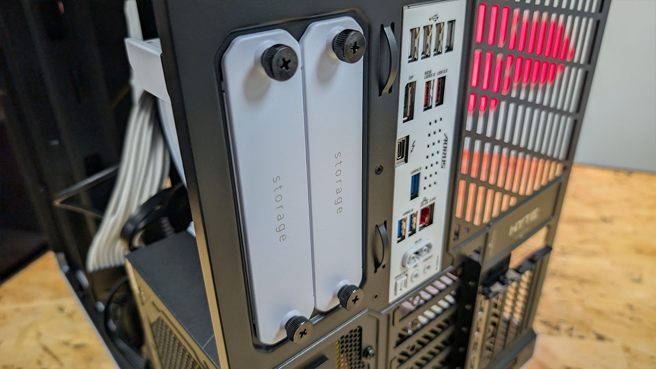 Hyte Y70 Pc Case Review