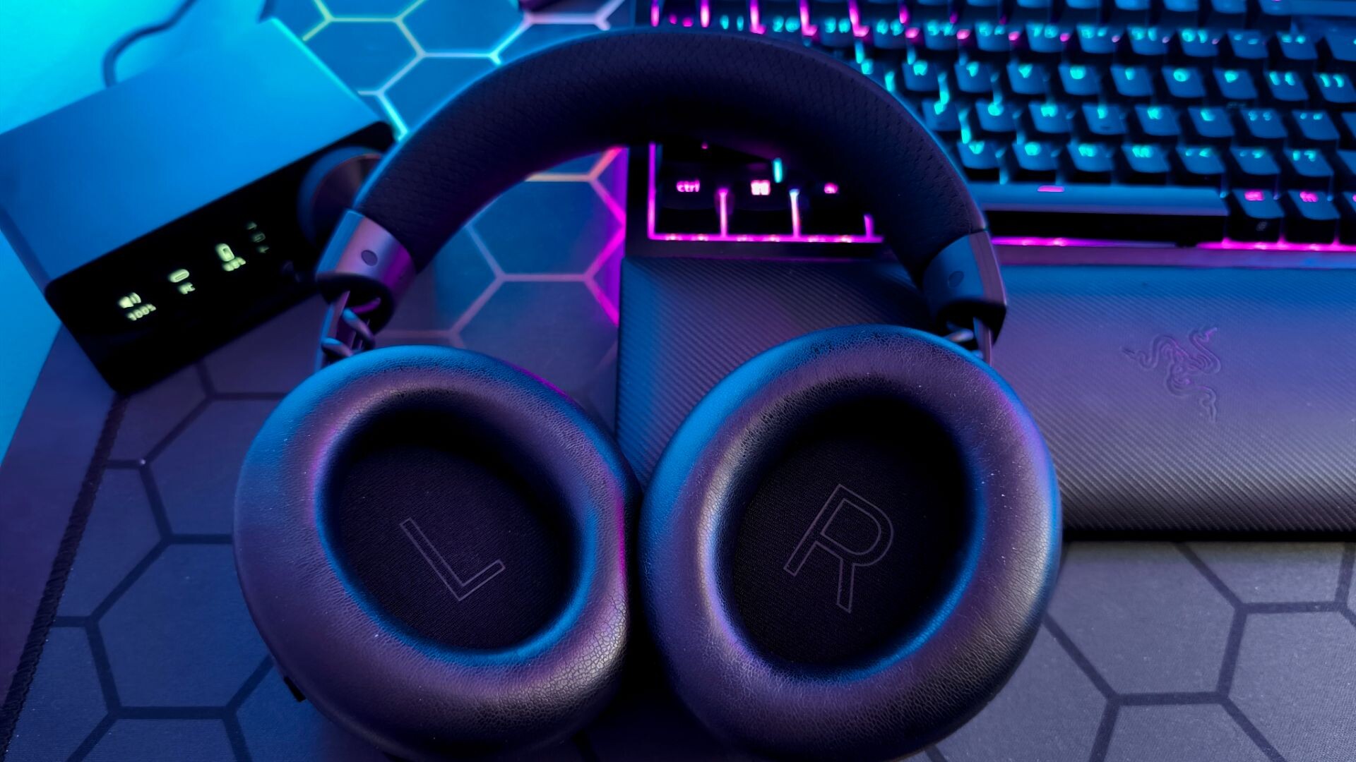 Razer Kraken V4 Pro Gaming Headset Review