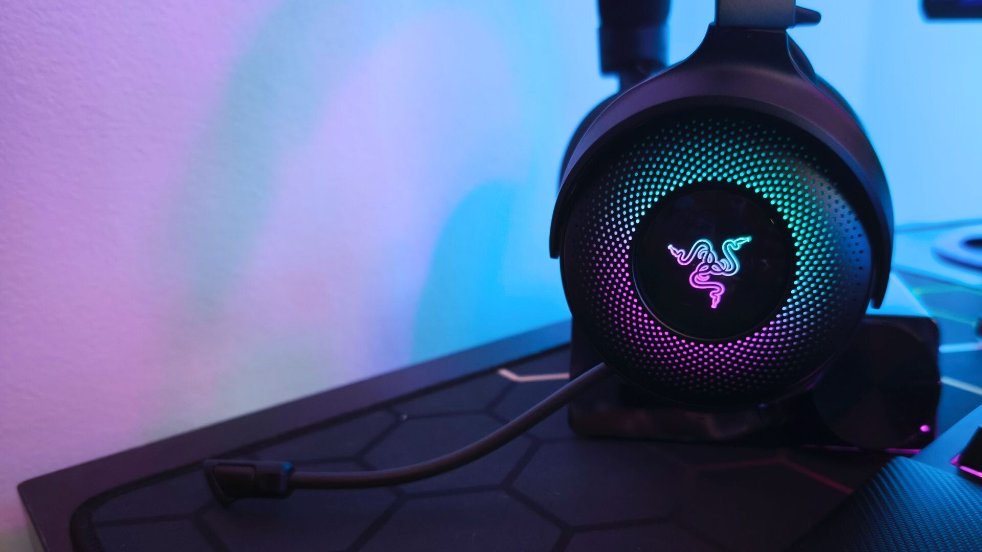 Razer Kraken V4 Pro Gaming Headset Review