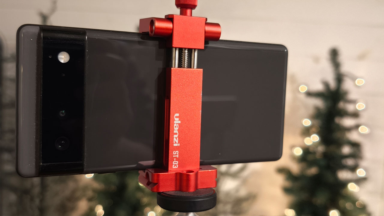 The Best Smartphone Accessories to Elevate Your Content Creation Game