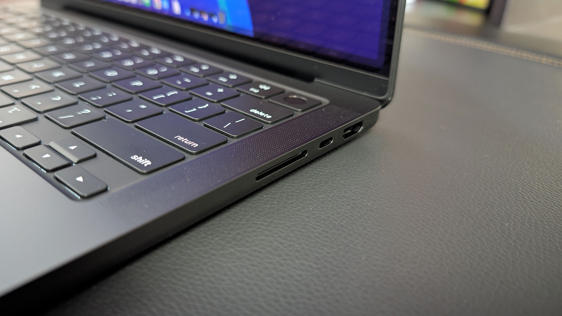 Apple Macbook Pro M4 Laptop Review Apple Macbook Pro M4 Laptop Review