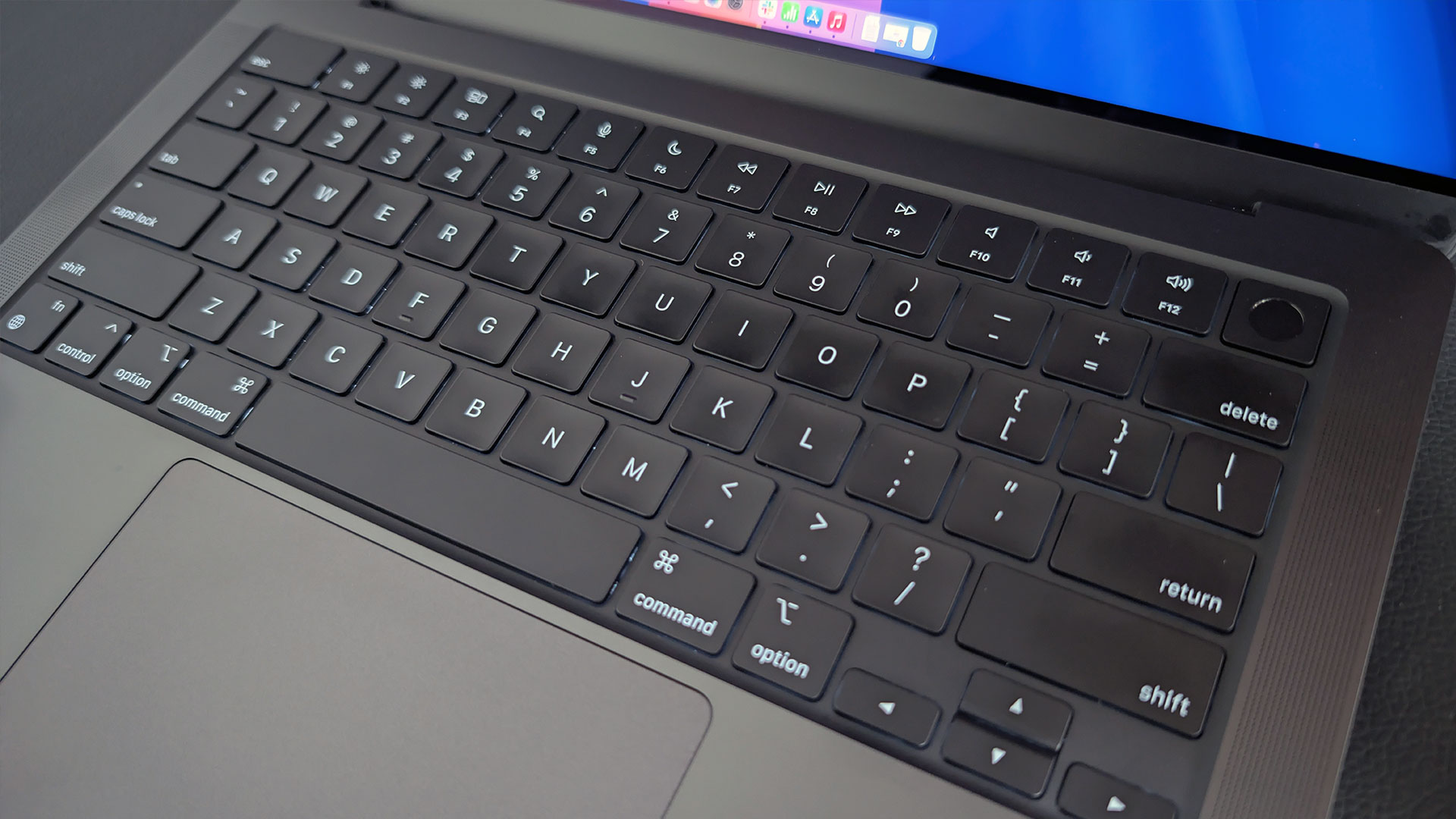 Apple Macbook Pro M4 Laptop Review Apple Macbook Pro M4 Laptop Review