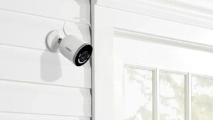 Lorex 4K Spotlight Wi-Fi 6 Security Camera with Smart Security Lighting Review