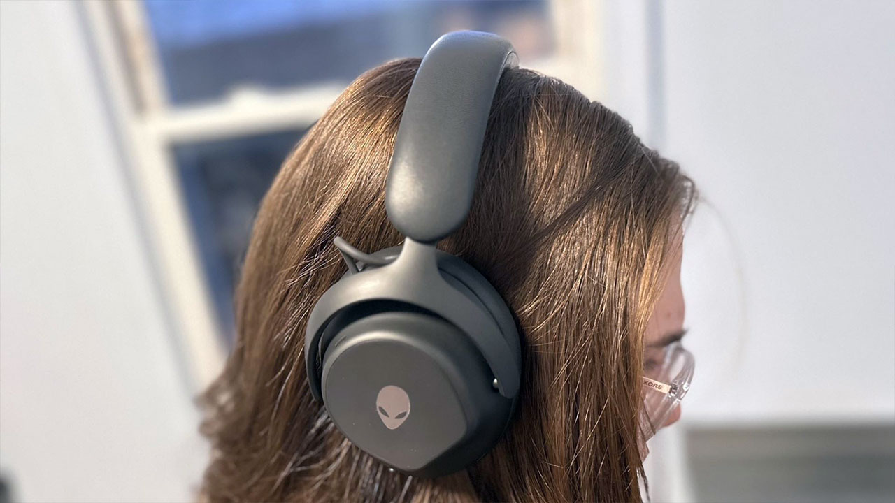 Alienware Pro Wireless Gaming Headset Review
