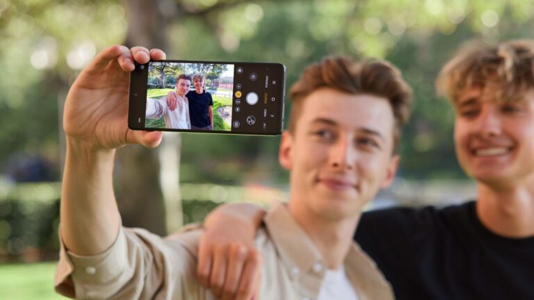 CES 2025: TCL Announces New TVs and Mobile Devices