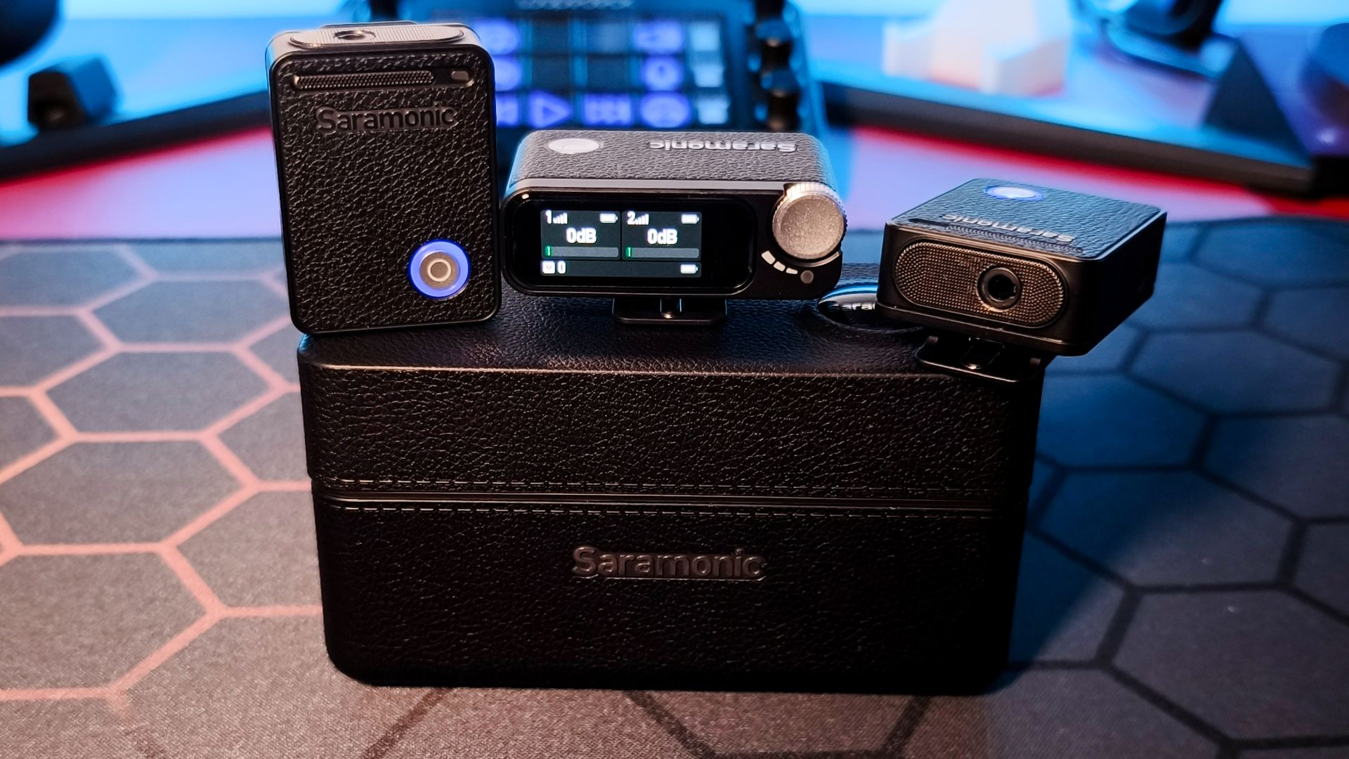 Saramonic Ultra Microphone System Review Saramonic Ultra Microphone System Review