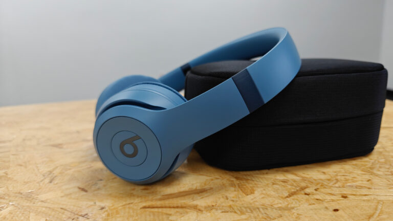 Beats Solo 4 Headphones Review