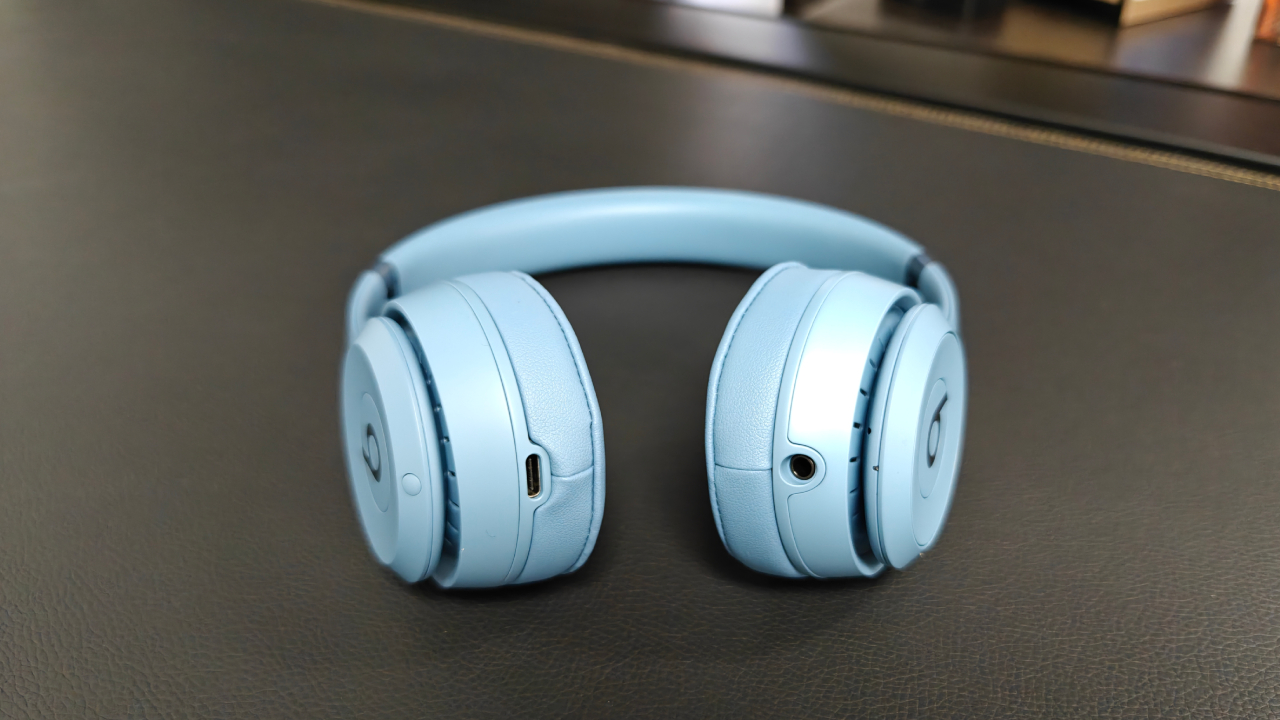 Beats Solo 4 Headphones Review