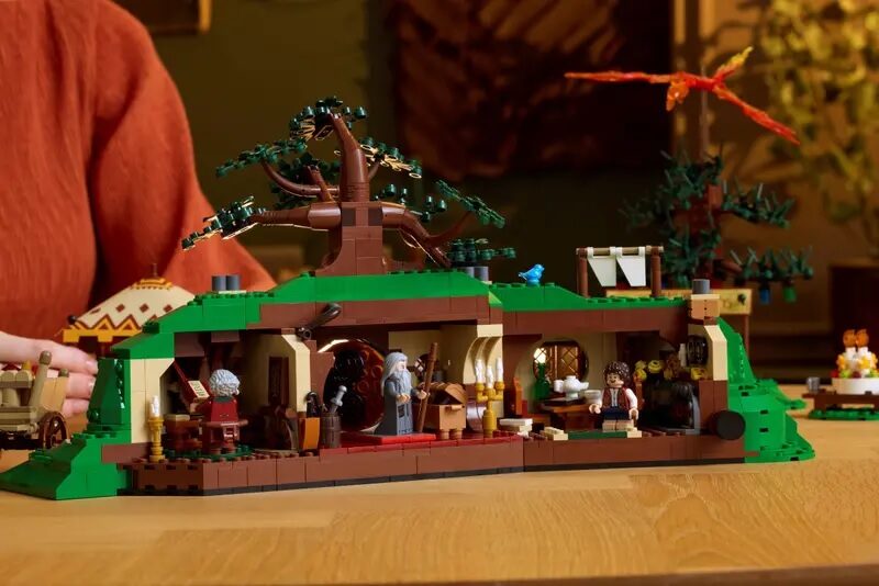 LEGO The Hobbit Brings Fans To The Shire With An Unexpected Set