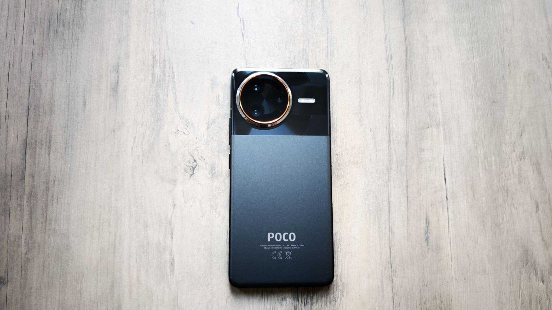 POCO F7 Ultra Smartphone Review