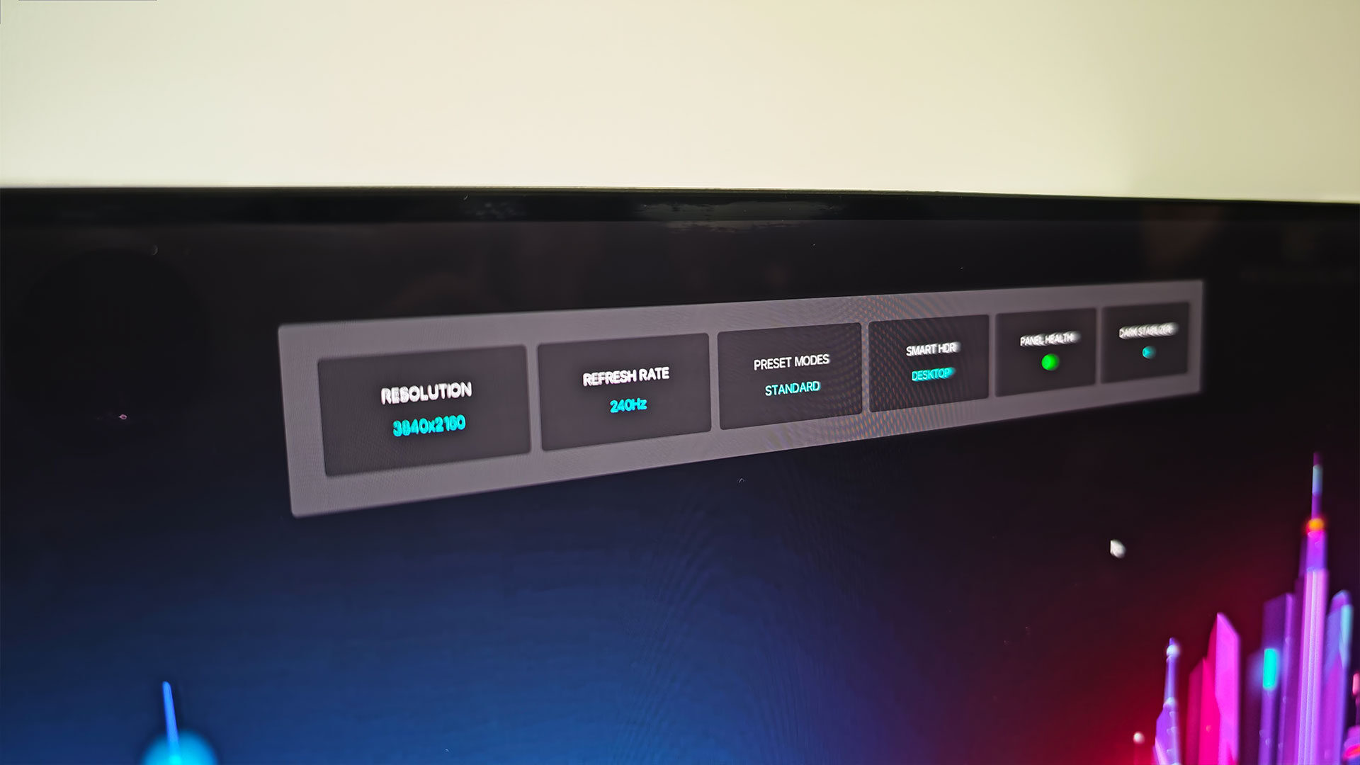 Alienware 27 AW2725Q QD-OLED Gaming Monitor Review