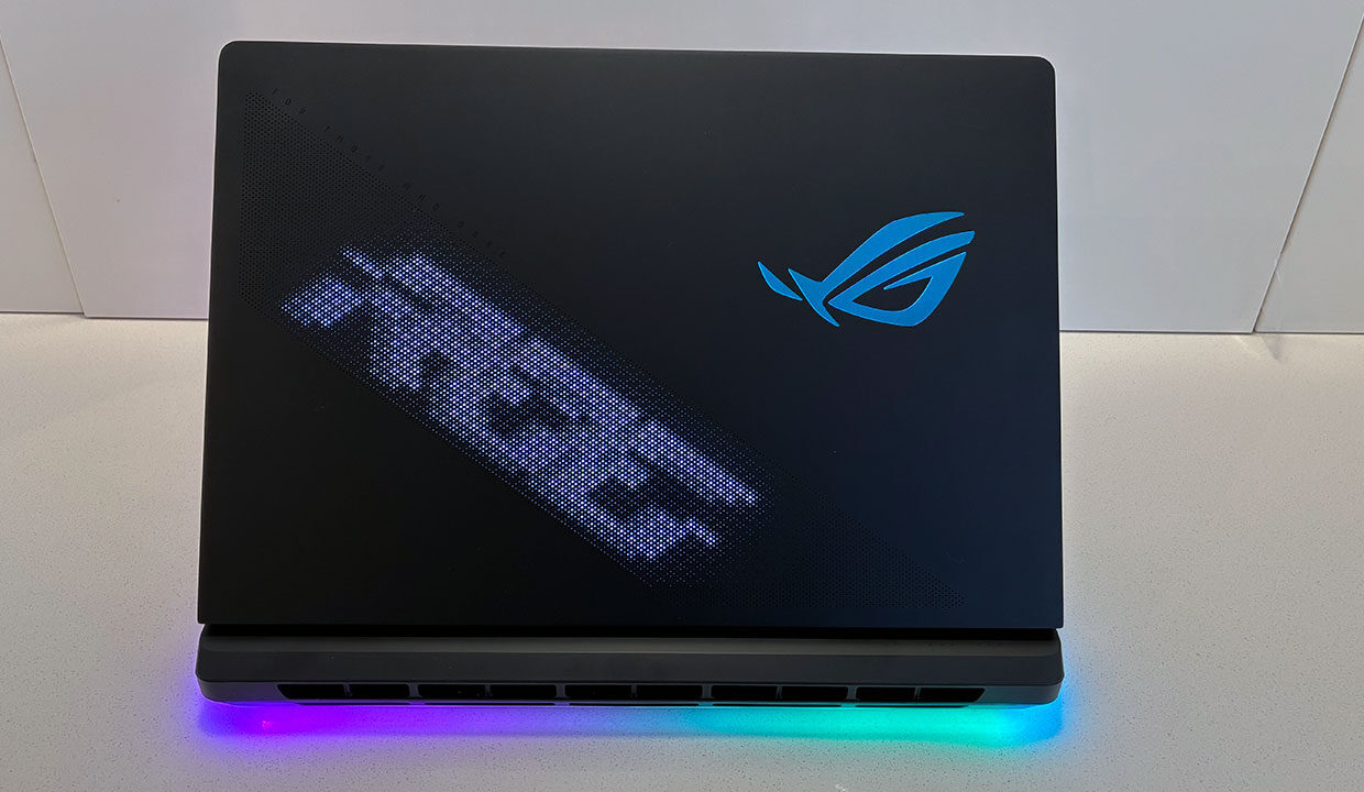 ASUS ROG ROG Strix SCAR 16 Laptop Review