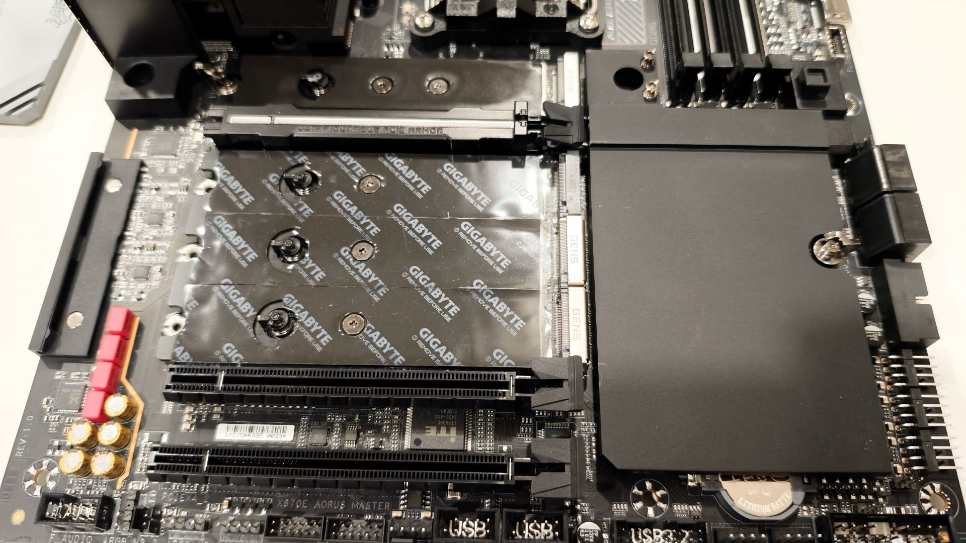 Gigabyte X870E AROUS Master Motherboard Review
