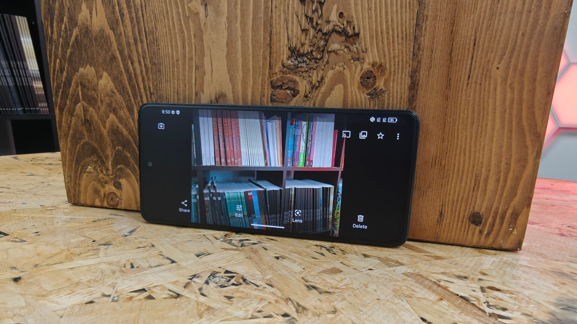 TCL 60 XE NXTPAPER Smartphone Review